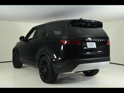2025 Land Rover Discovery P300 S