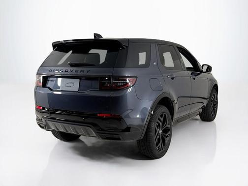 Varesine Blue 2026 Land Rover Discovery Sport LANDMARK