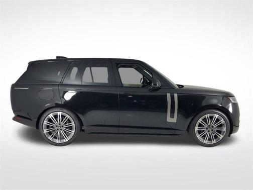 2025 Land Rover Range Rover P400 SE