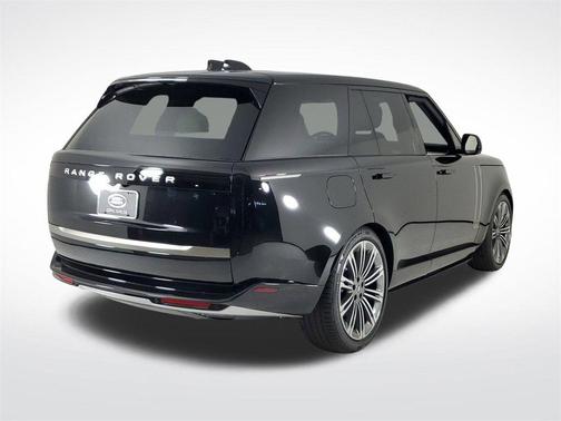 2025 Land Rover Range Rover P400 SE