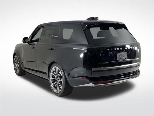 2025 Land Rover Range Rover P400 SE