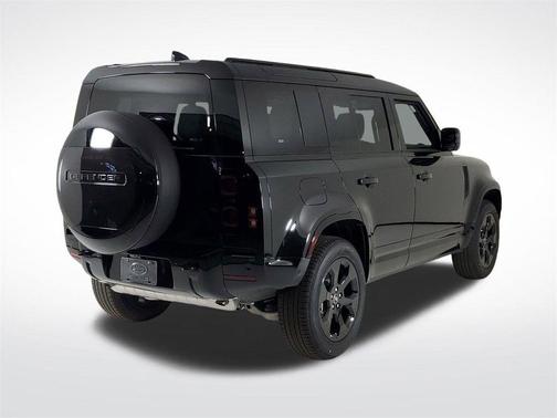 2025 Land Rover Defender P400 X-Dynamic SE