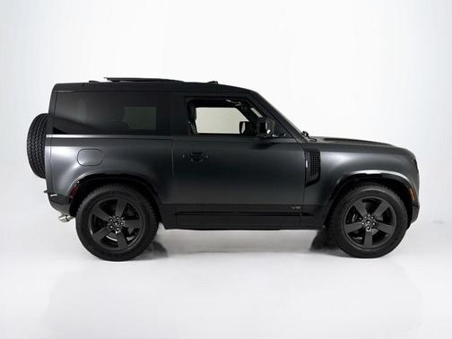 2023 Land Rover Defender 90 Carpathian Edition