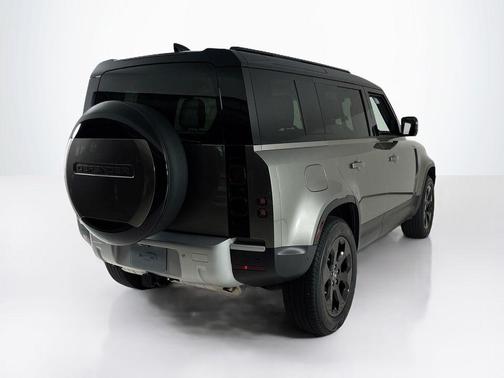 2025 Land Rover Defender P400 S