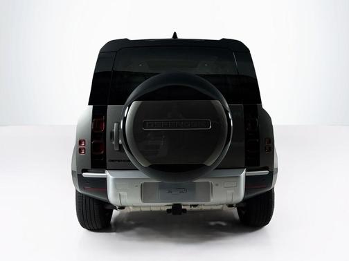 2025 Land Rover Defender P400 S