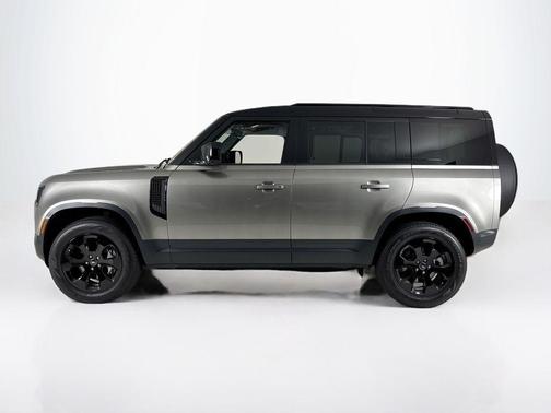 2025 Land Rover Defender P400 S