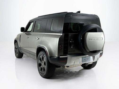 2025 Land Rover Defender P400 S