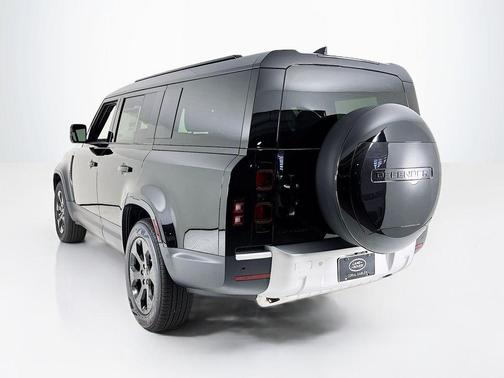 2025 Land Rover Defender P300 S