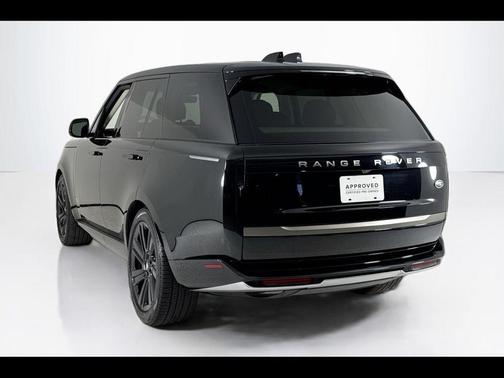 2023 Land Rover Range Rover P400 SE