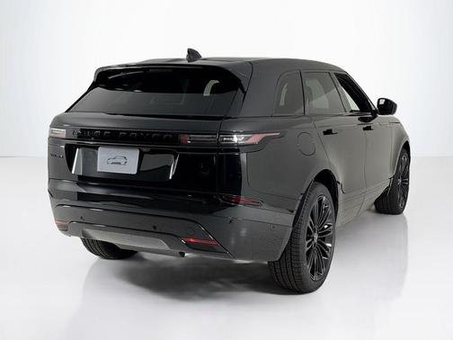 2026 Land Rover Range Rover Velar P400 Dynamic SE