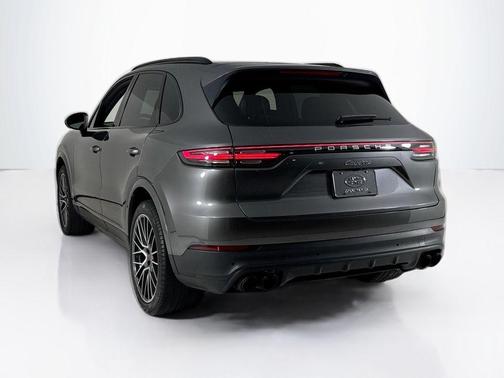 2020 Porsche Cayenne Base