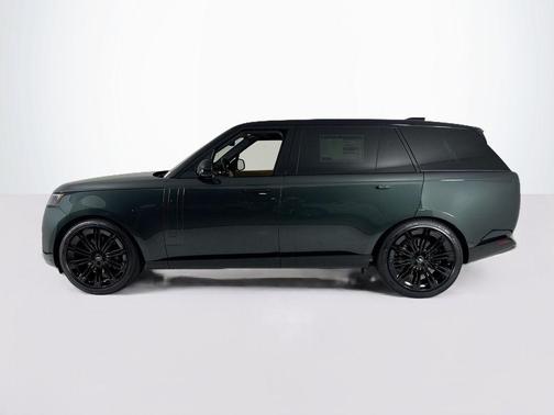 2025 Land Rover Range Rover P530 SE 7 Seat