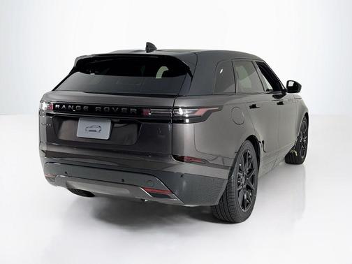 2026 Land Rover Range Rover Velar P250 Dynamic SE