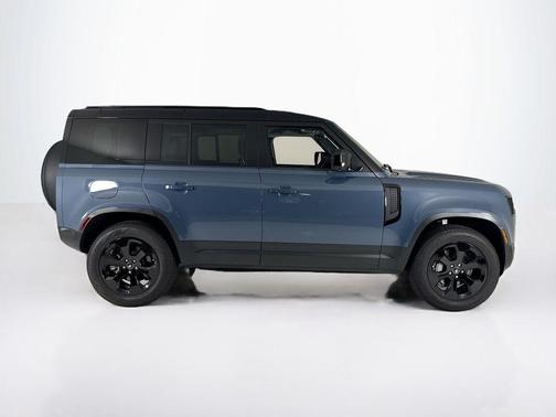 2025 Land Rover Defender P400 S