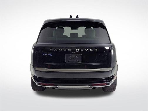 2025 Land Rover Range Rover P530 SE