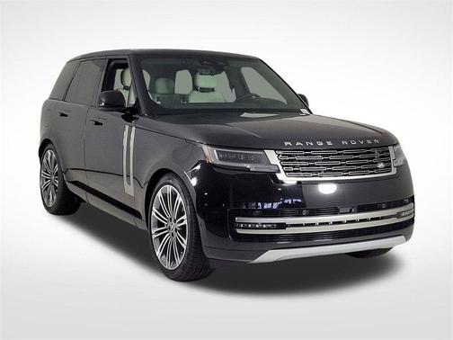 2025 Land Rover Range Rover P530 SE