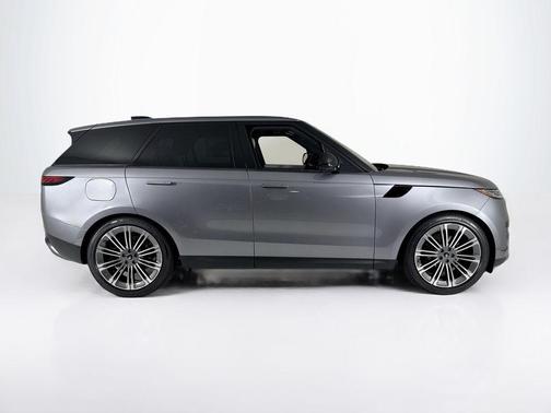 2025 Land Rover Range Rover Sport P360 SE