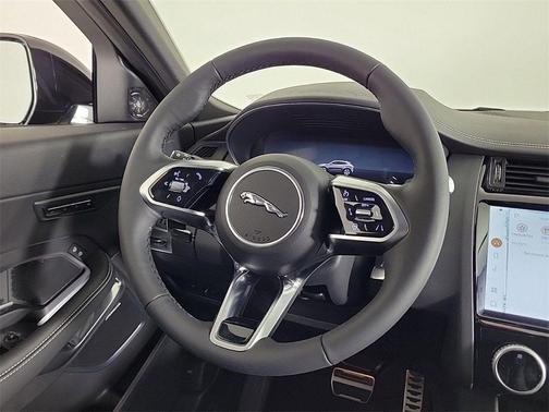 2024 Jaguar E-PACE P250 R-Dynamic SE