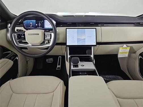 2025 Land Rover Range Rover P530 SE