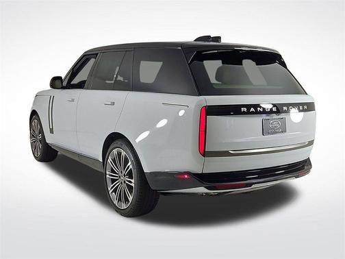 2025 Land Rover Range Rover P530 SE