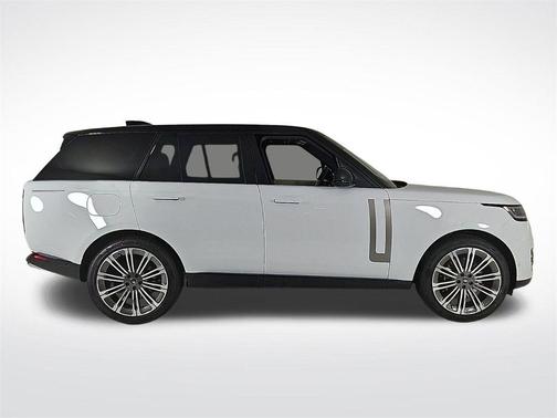 2025 Land Rover Range Rover P530 SE