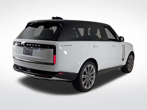 2025 Land Rover Range Rover P530 SE