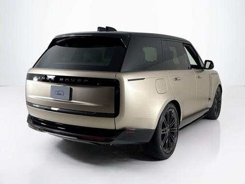 2026 Land Rover Range Rover AUTOBIOGRAPHY