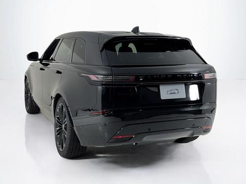 2026 Land Rover Range Rover Velar P250 Dynamic SE