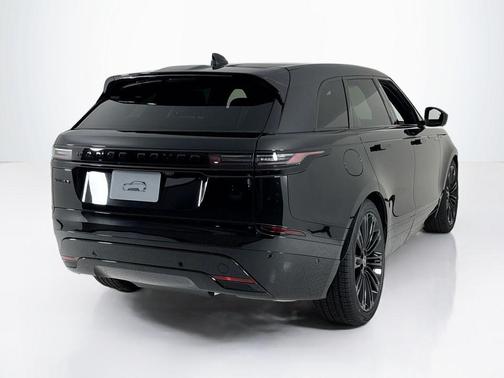 2026 Land Rover Range Rover Velar P250 Dynamic SE