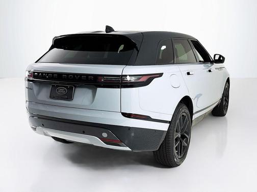2026 Land Rover Range Rover Velar P250 Dynamic SE