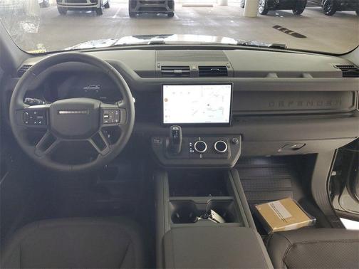 2025 Land Rover Defender P500 X-Dynamic SE