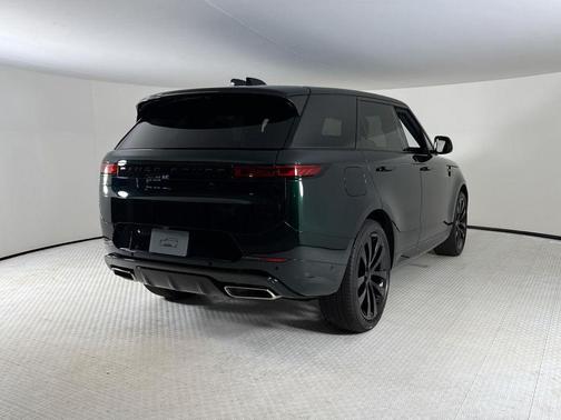 British Racing Green 2026 Land Rover Range Rover Sport P400 Dynamic SE