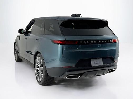 2025 Land Rover Range Rover Sport P360 SE