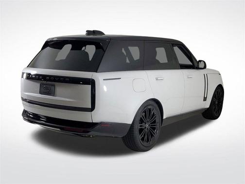 2025 Land Rover Range Rover P530 SE