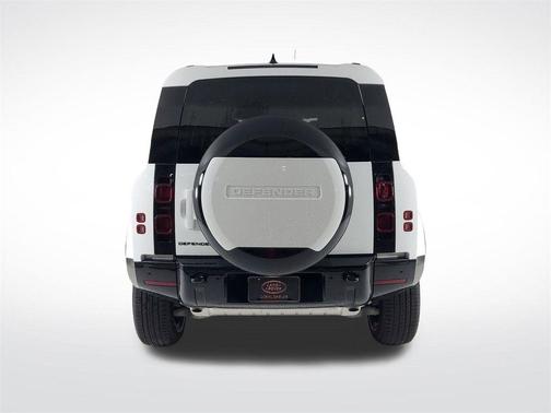 2025 Land Rover Defender P400 X-Dynamic SE