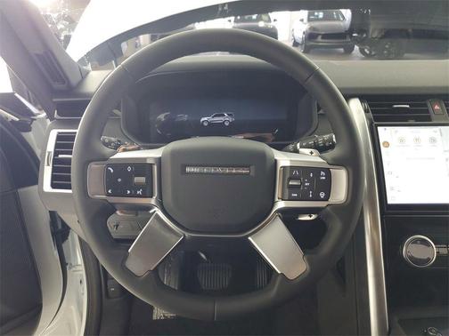 2025 Land Rover Discovery P300 S