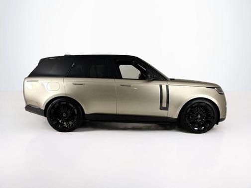 2026 Land Rover Range Rover P530 SE