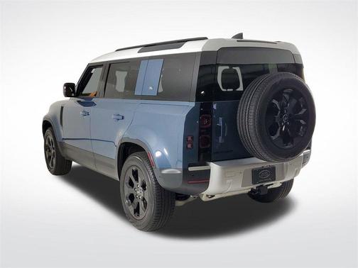 2024 Land Rover Defender P400 S