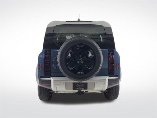 2024 Land Rover Defender P400 S