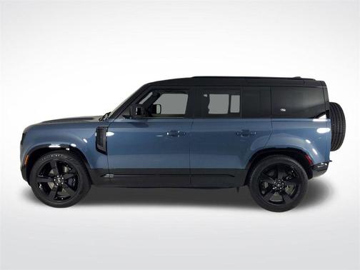 2024 Land Rover Defender P400 X-Dynamic SE