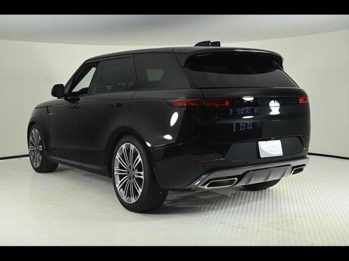 2025 Land Rover Range Rover Sport P360 SE