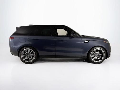 2025 Land Rover Range Rover Sport P360 SE