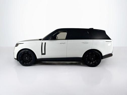 2023 Land Rover Range Rover P530 SE