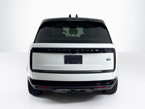2023 Land Rover Range Rover P530 SE