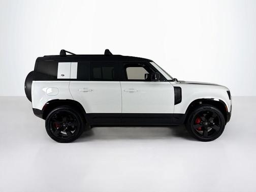 2023 Land Rover Defender 110 X-Dynamic SE