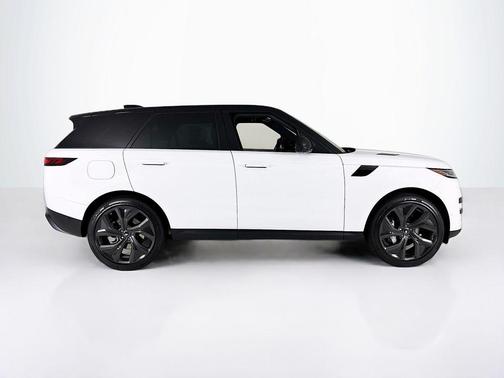 2025 Land Rover Range Rover Sport P360 SE