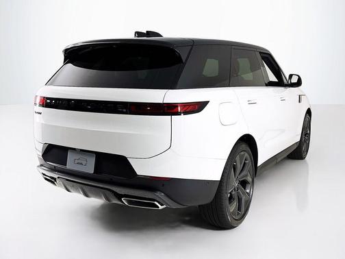 2025 Land Rover Range Rover Sport P360 SE