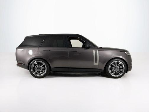 2023 Land Rover Range Rover P400 SE