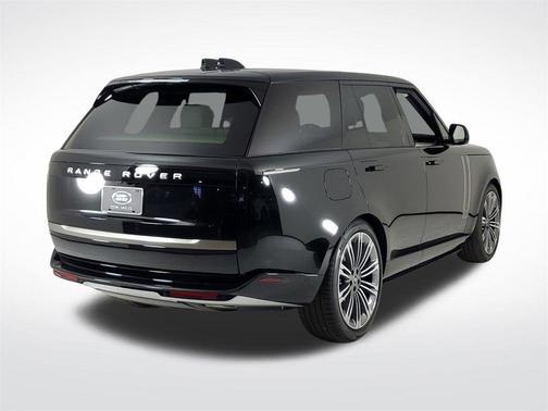 2025 Land Rover Range Rover P400 SE