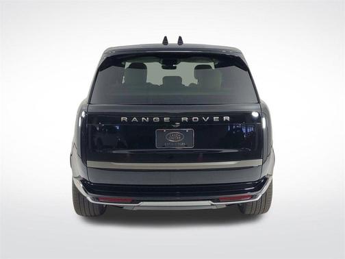 2025 Land Rover Range Rover P400 SE